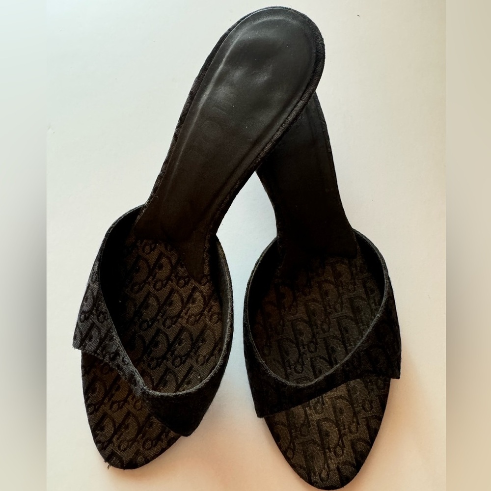 Vintage Dior Open-Toe Kitten Heel Sandals in Size  71/2  GUC